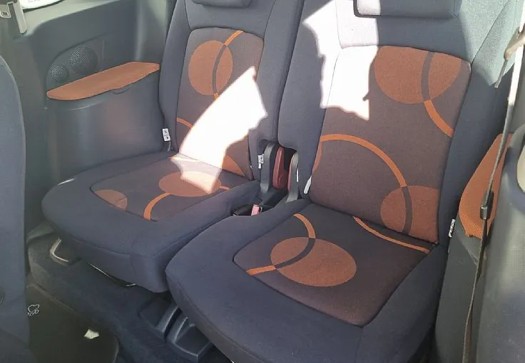 Zunanja slika - Peugeot 1007 - Style 1.4 98964 KM, AVT.KLIMA,2XEL. DRSNA VRATA - 9