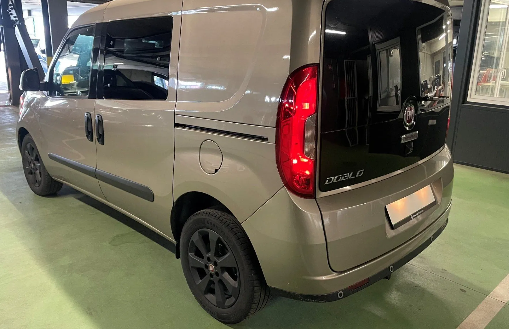 Zunanja slika - Fiat Doblo - SX CARGO 1.6 MULTIJET 77 KW NAVI.KAMERA.TEMP - 4
