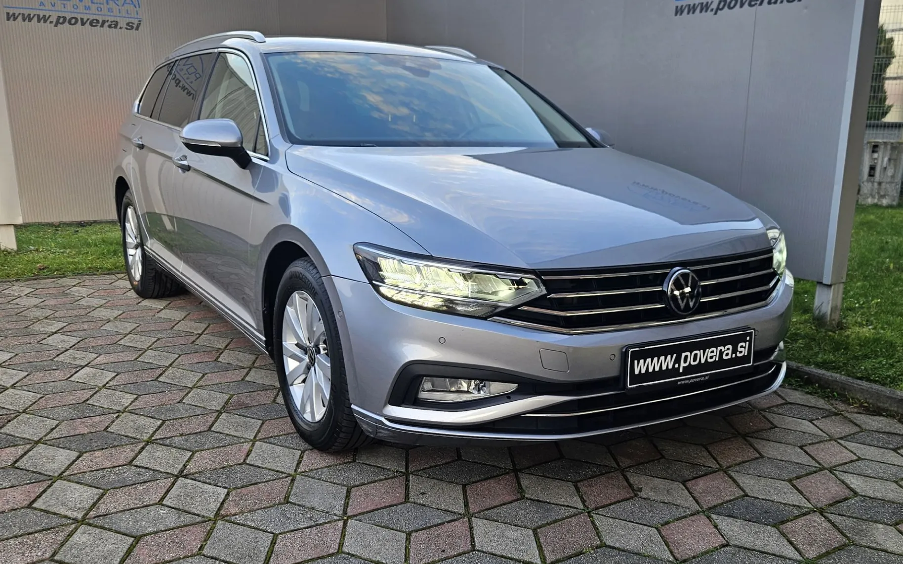 Zunanja slika - VW Passat - Variant 2.0 TDI BMT  Business avt. 110kW+LED+KAM+12.MES.JA - 1