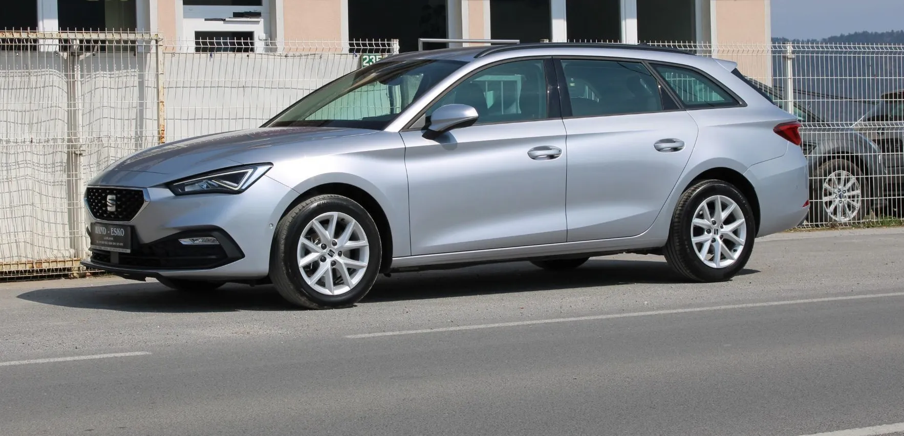 Zunanja slika - Seat Leon - 2.0 TDI 110KW  STYLE BUSINES DSG7 - 3