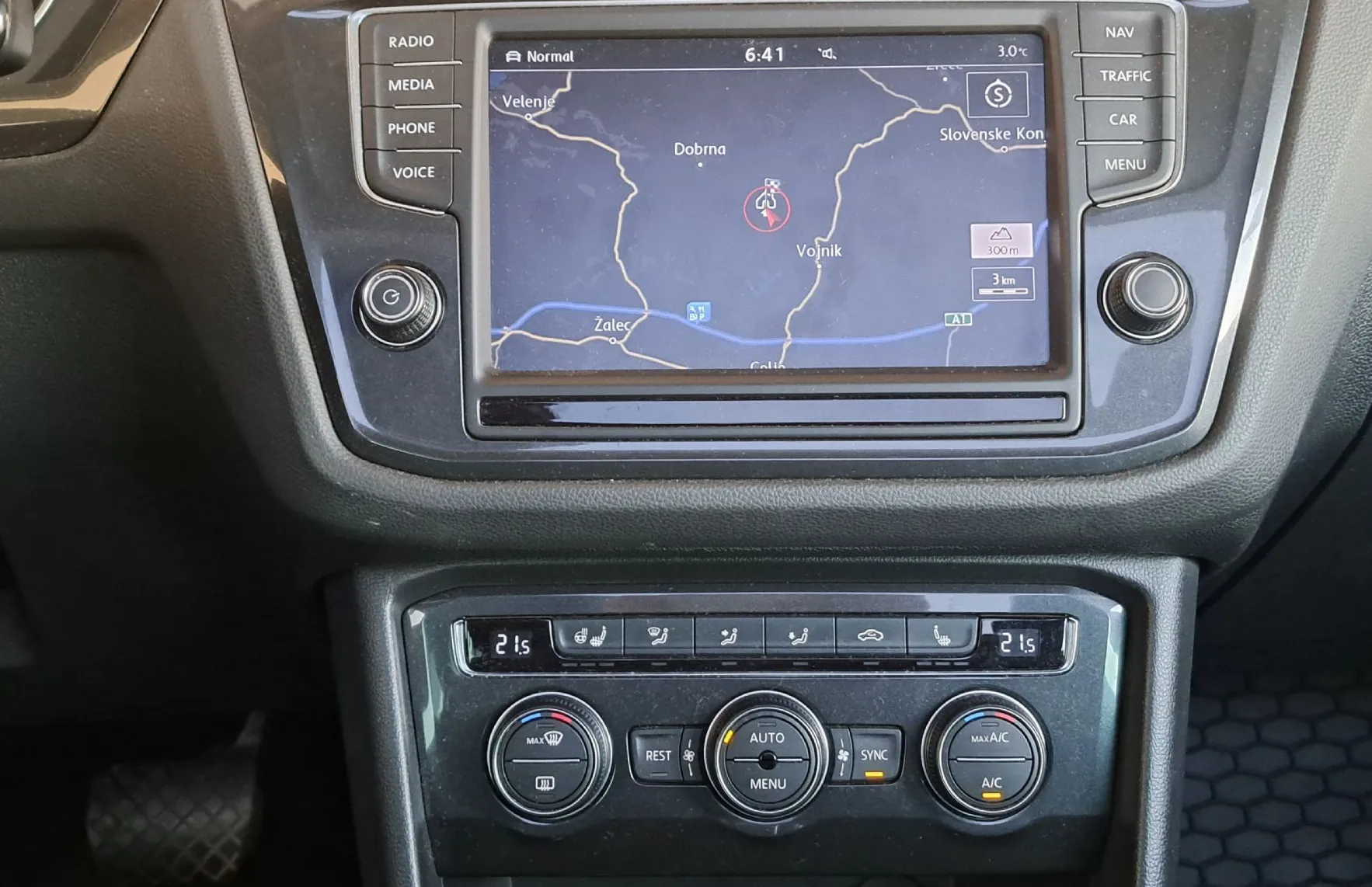 Zunanja slika - VW Tiguan - 2.0 TDI 4Motion DSG Highline Panorama-LED-Keyless - 9