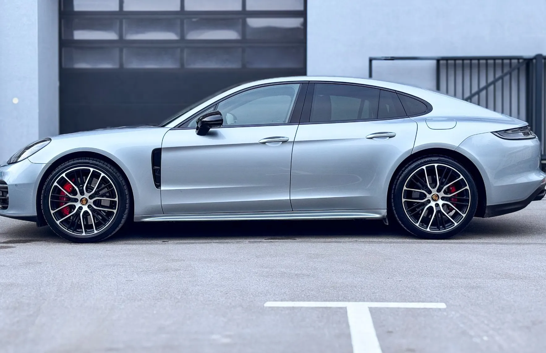 Zunanja slika - Porsche Panamera - 2.9 4S e-hybrid PDK 4WD ParkAssist Panorama PDLS+ - 8