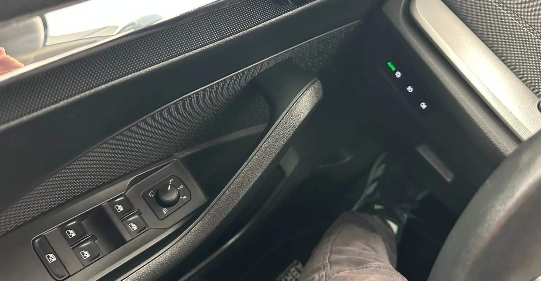 Zunanja slika - Škoda Octavia - Combi 2.0 TDI Style DSG.NEMŠKI.LED.NAVI.GRE.SEDEŽE - 5