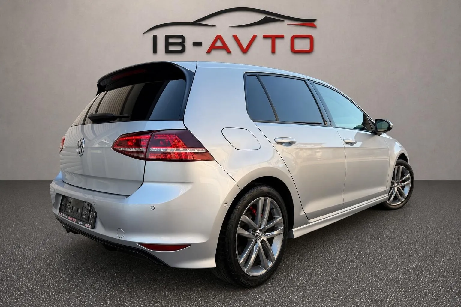 Zunanja slika - Volkswagen Golf - 1.6 TDI R-Line - 3