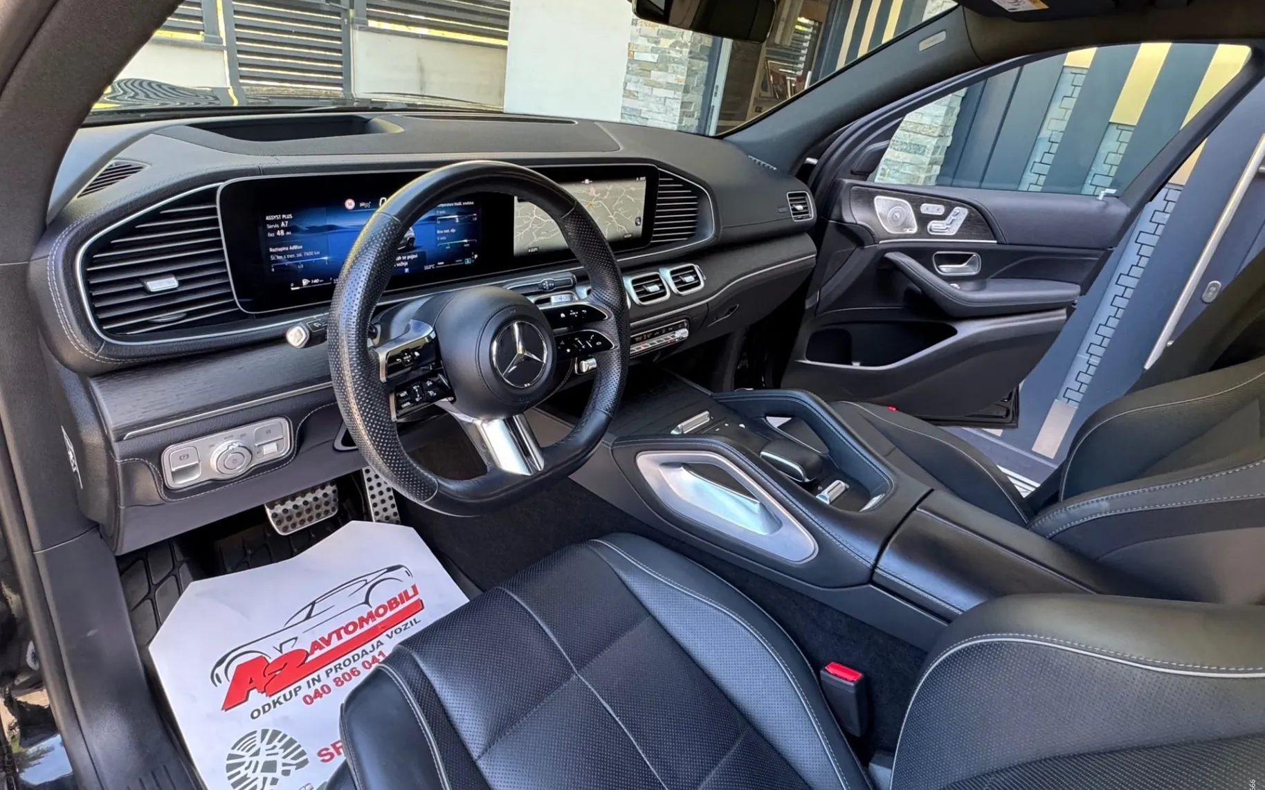 Notranja slika - Mercedes-Benz GLS-Razred - GLS 450 d 4MATIC AMG -MASAŽA-HLAJENJE SED-ZRAČNO-. - 12
