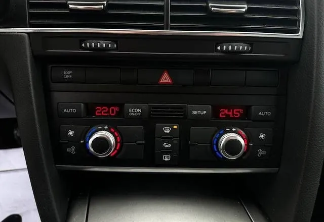 Notranja slika - Audi A6 - 2.0TDI-PDC-ALU-TEMPOMAT-ODLIČEN-LEANPAY - 10
