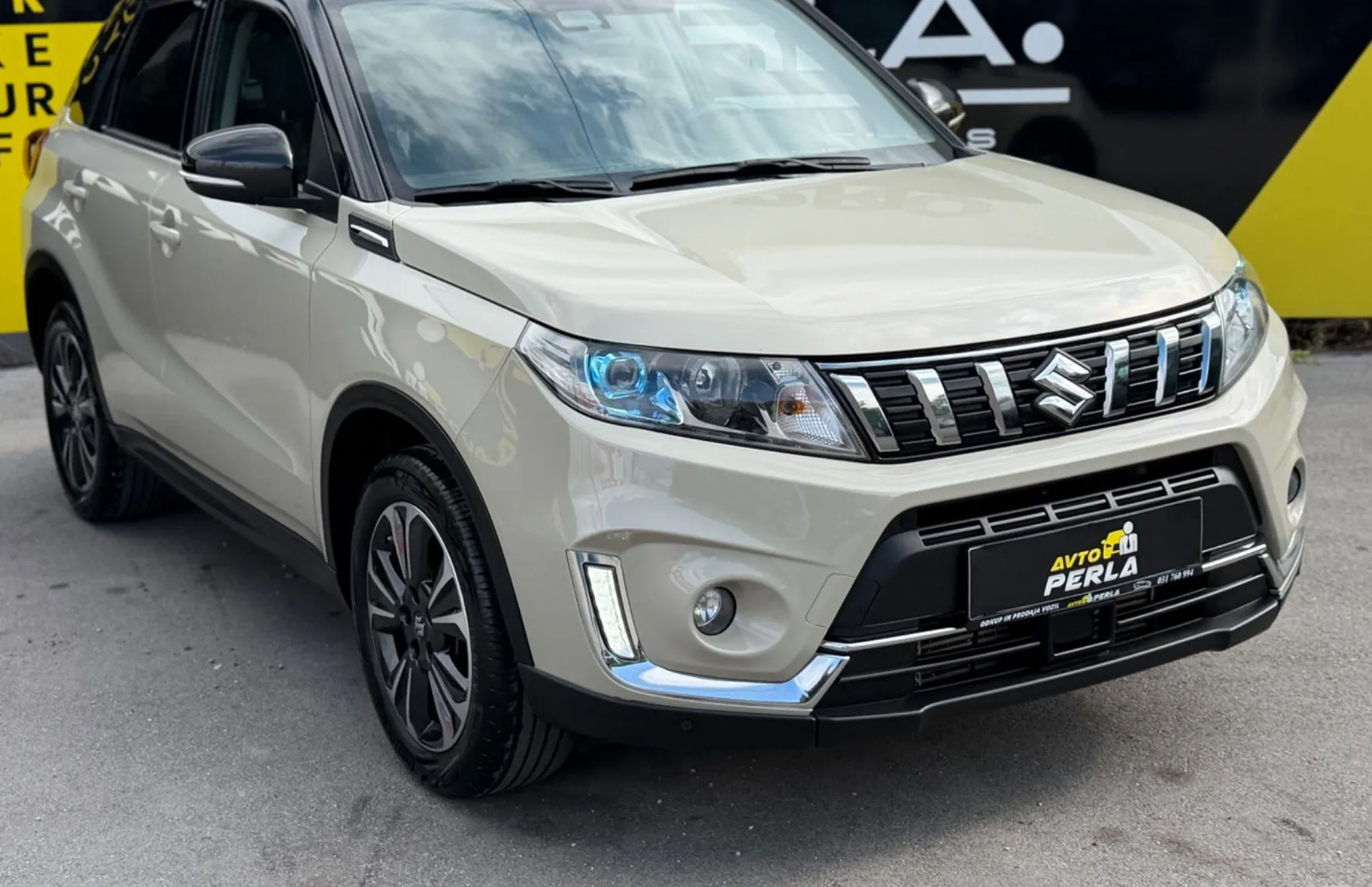 Zunanja slika - Suzuki Vitara - 1.4 AllGrip Elegance-4X4-NAVI-CAMERA-ALU-ACC- - 3