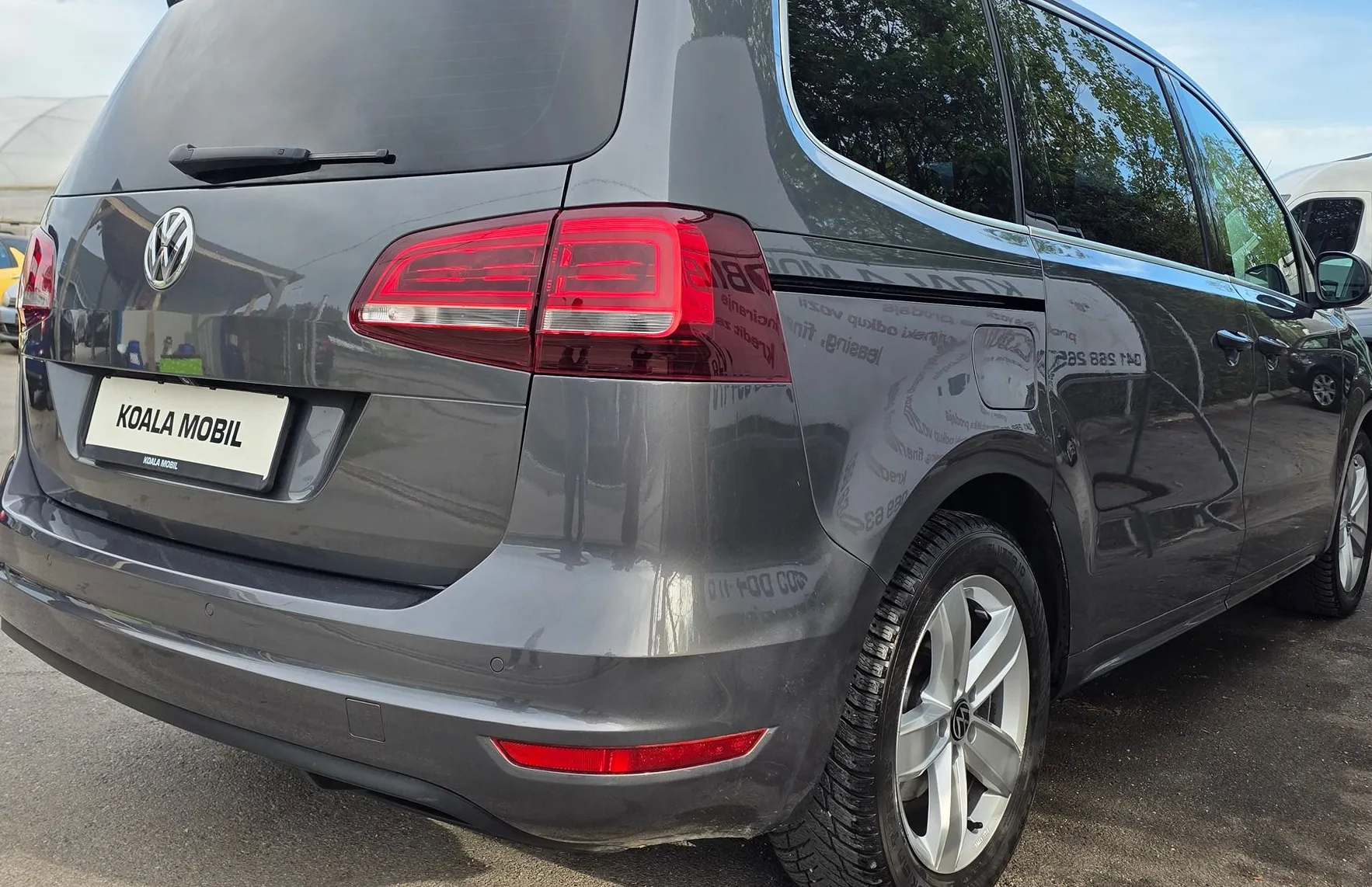 Zunanja slika - Volkswagen Sharan - 2.0 TDI BMT DSG 7 SEDEŽEV-LED-PANORAMA-KAMERA - 4