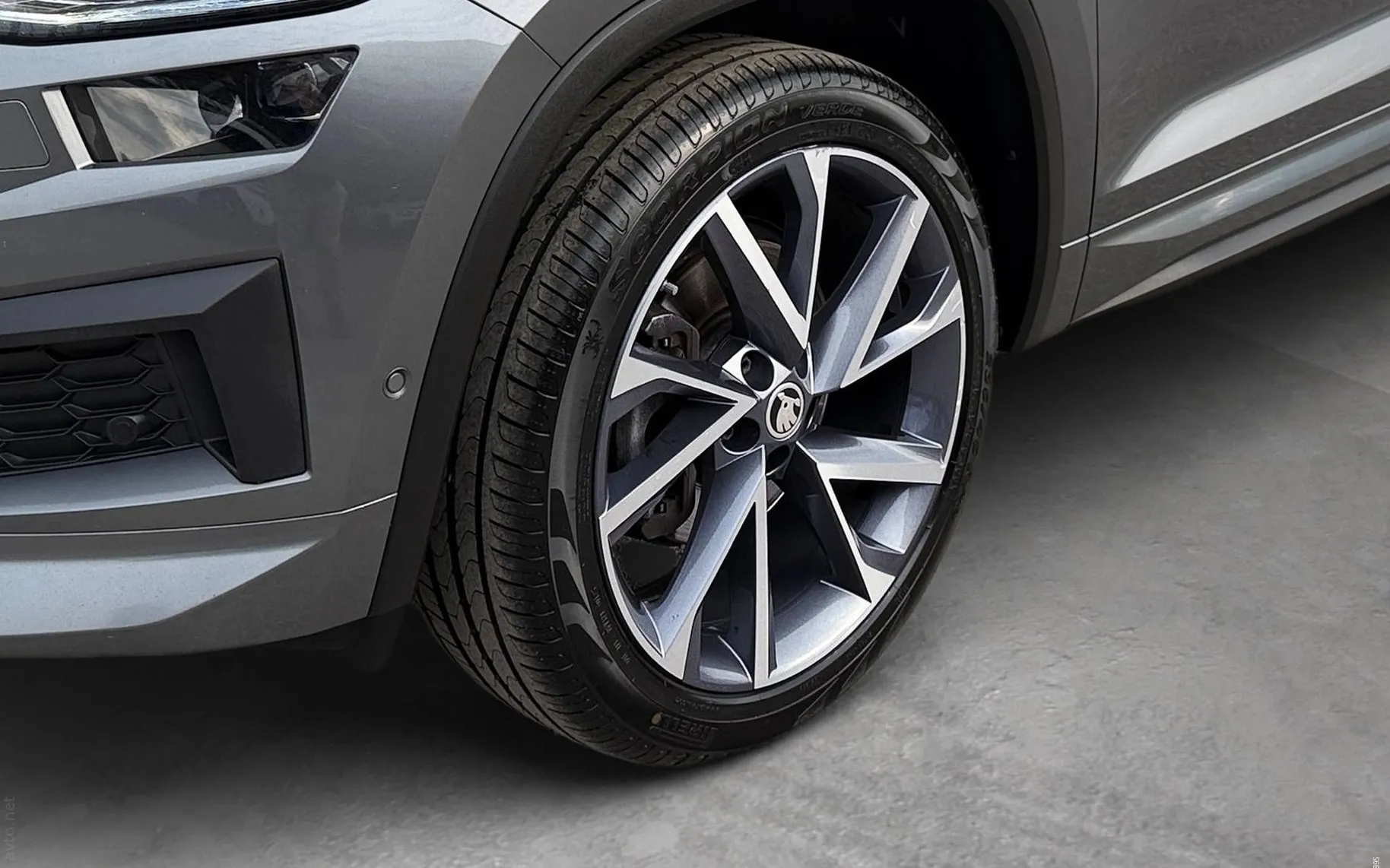 Zunanja slika - Škoda Kodiaq - Sportline 2.0 TDI 110kW DSG-Panorama-Matrix-Usnje - 5