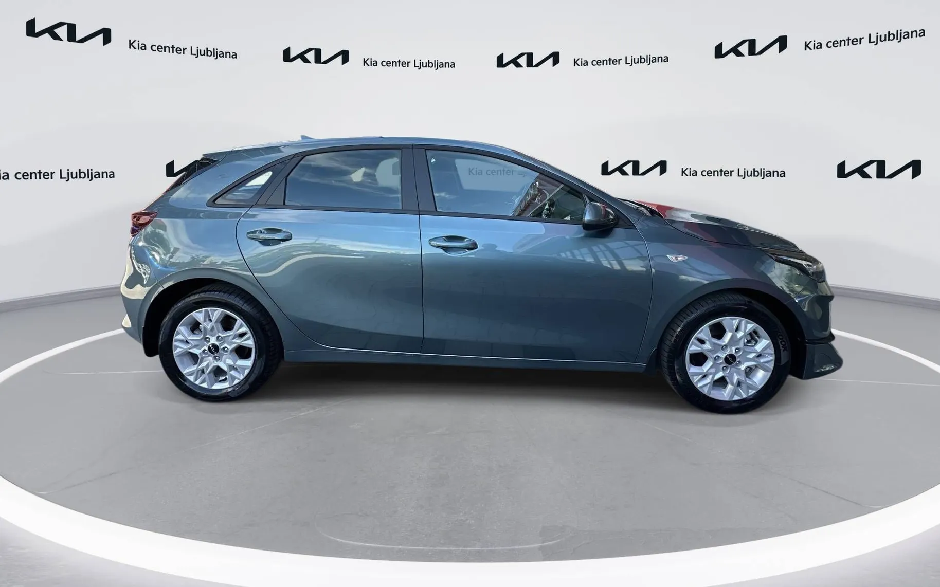 Zunanja slika - KIA Ceed - 1.0 T-GDi EX Champion + ISG. M T ... - 3