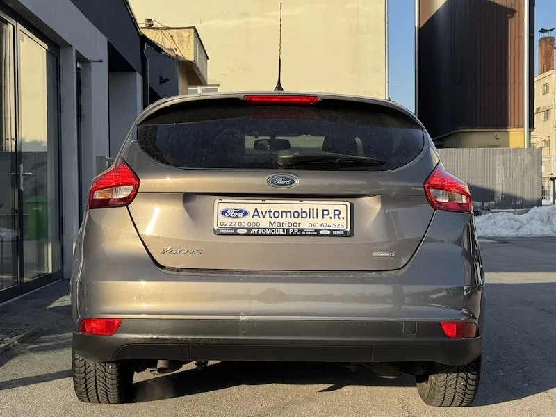 Zunanja slika - Ford Focus - TREND 1.0 EcoBoost 100 KM 1.LAST. SLO ODLIČEN - 15