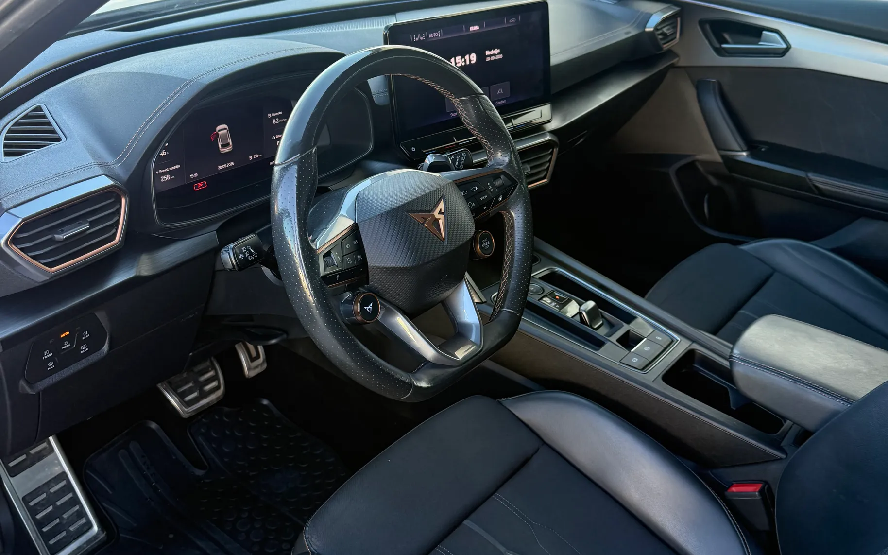 Zunanja slika - Cupra Formentor - VZ 4Drive 2,0 TSI DSG - 4