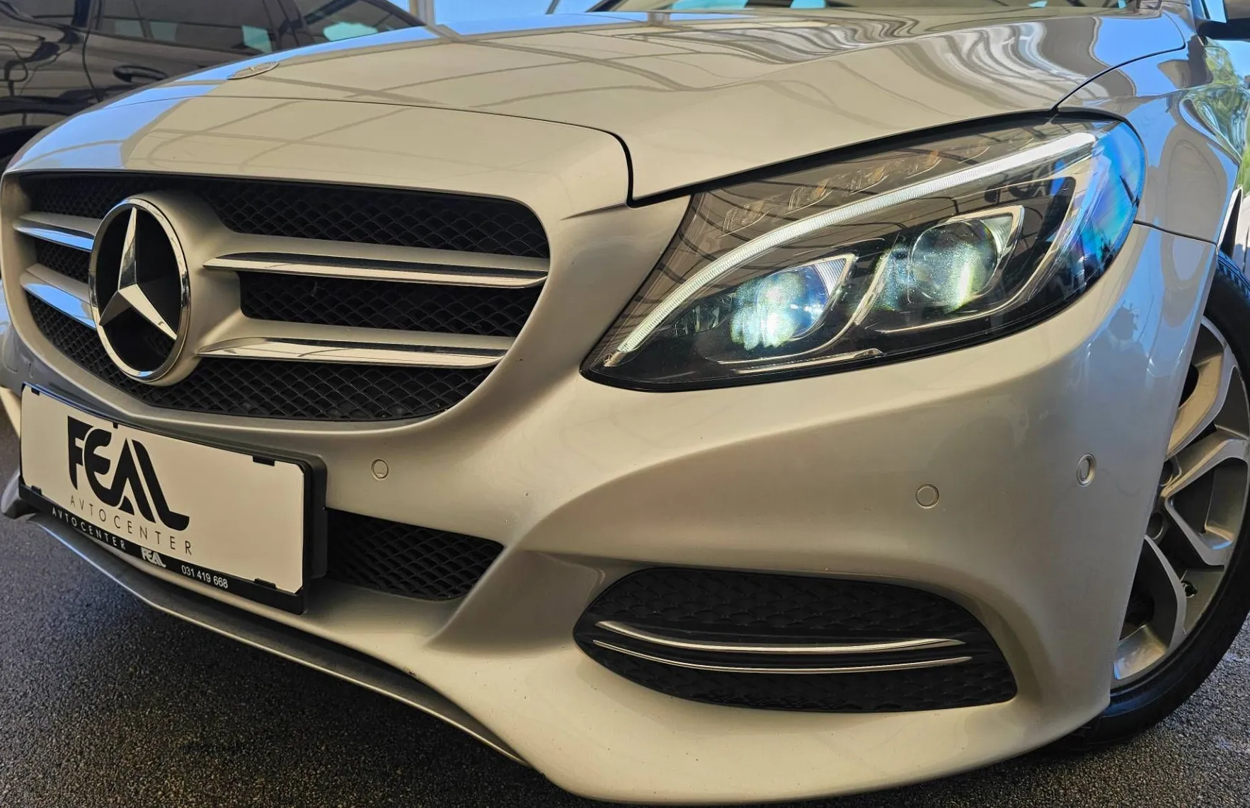 Zunanja slika - Mercedes-Benz C-Razred - C 220 D-AVT-SPORT-LED-HEAD UP-USNJE-ŠIBEDAH-1 LAS - 9