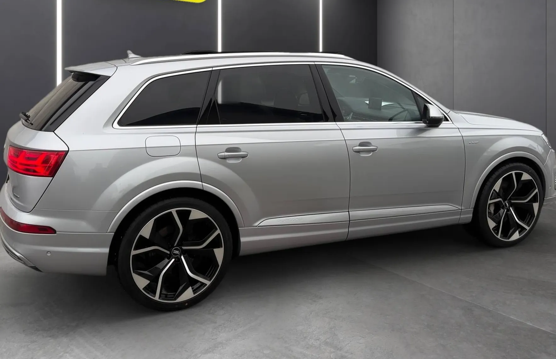 Zunanja slika - Audi Q7 - E-TRON 3.0TDI QUATTRO LED NAVI ACC HUD PANO 360K.. - 7