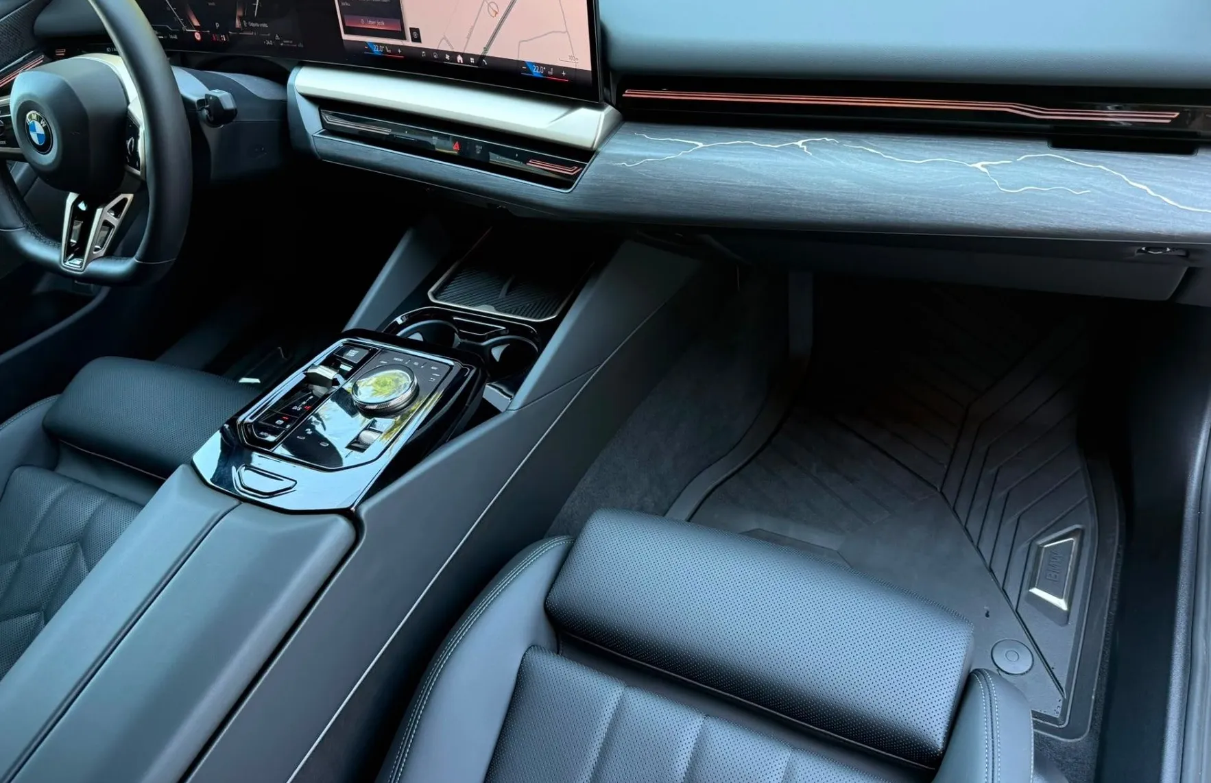 Zunanja slika - BMW Serija 5 - : 540d xDrive Avt. MSPORT Pro-ICONIC-21COL-KAMERA... - 9