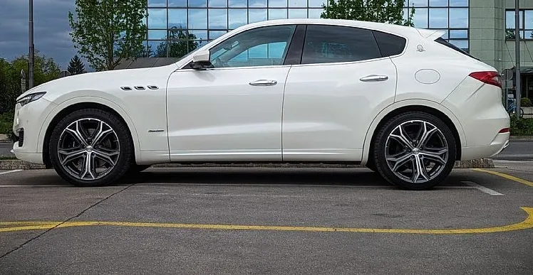 Zunanja slika - Maserati Levante - V6 21 ACC 360 PANO BOWERS WILKINS SURROUND - 8