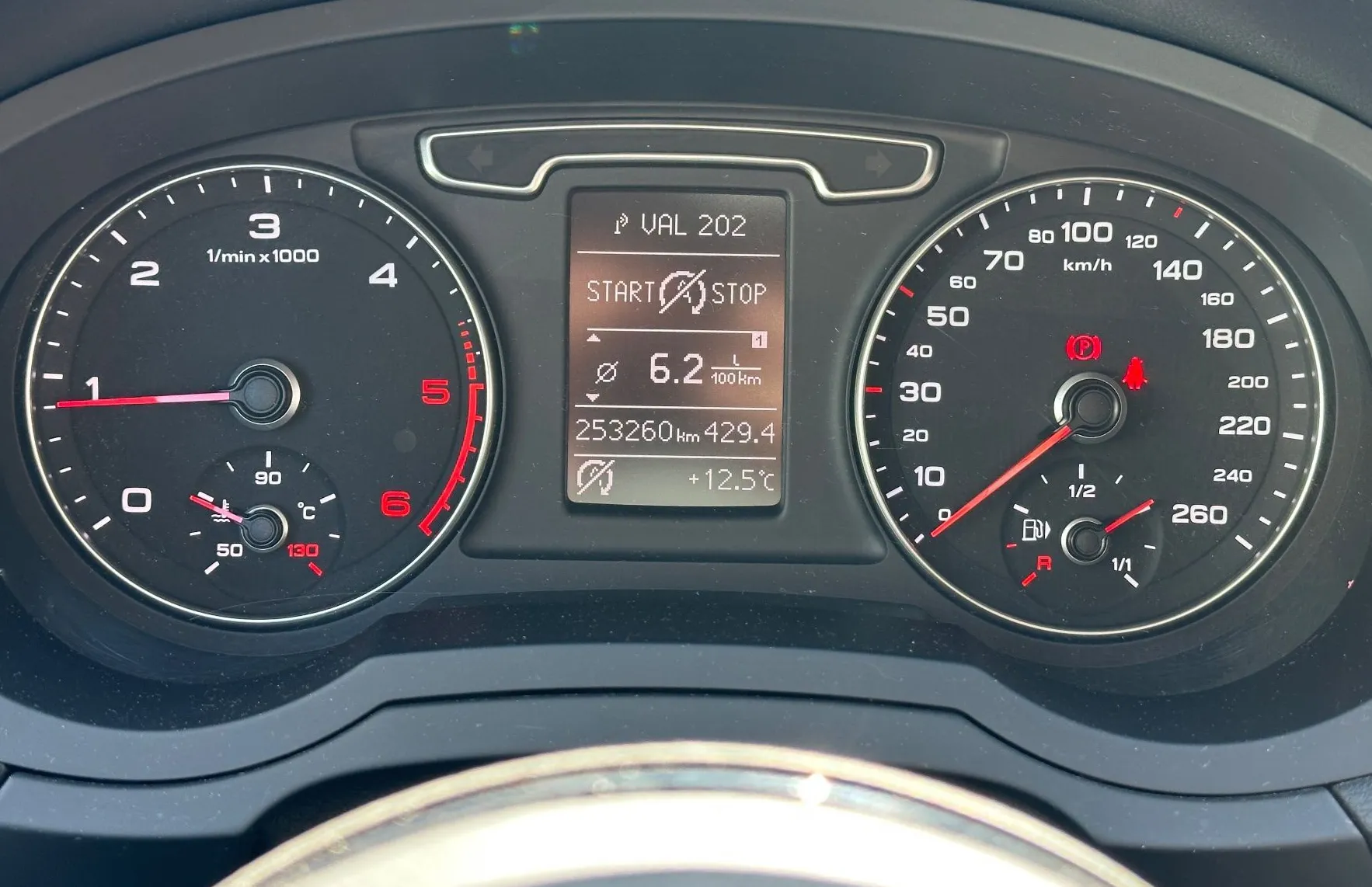 Zunanja slika - Audi Q3 - 2.0 TDI - 9