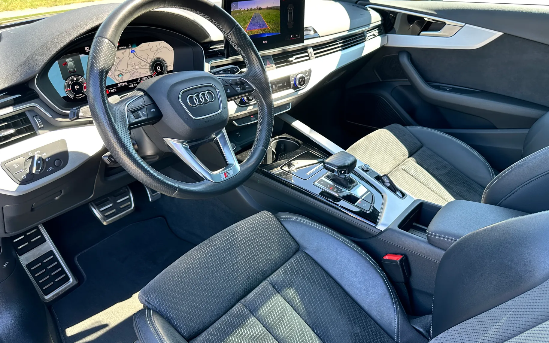 Zunanja slika - Audi A4 - Avant 35 TDI 2xS-LINE VIRTUAL-MATRIX-PANO-KAM-KLJUKA-B&O - 15