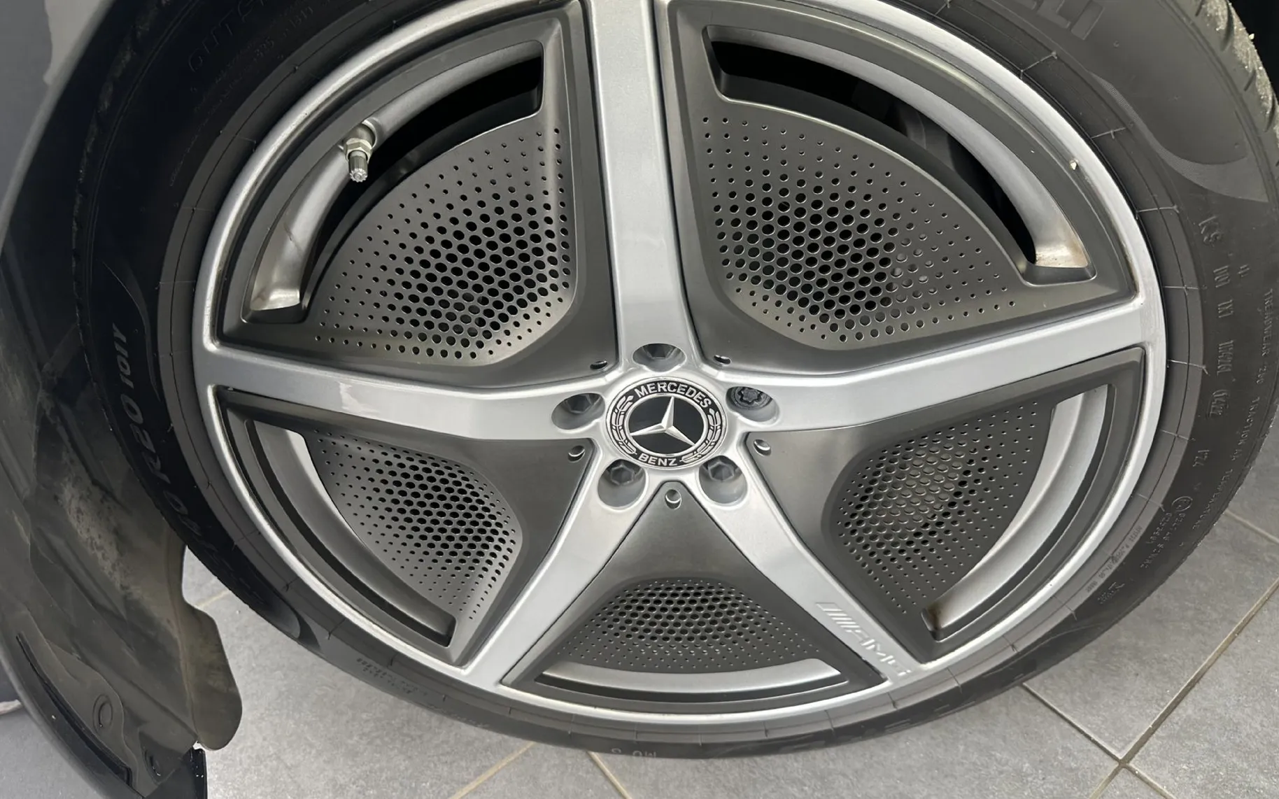 Zunanja slika - Mercedes-Benz EQE - 350+KAMERA.NAVI.LED.USNJE.KROM.SAMO 43000KM - 3