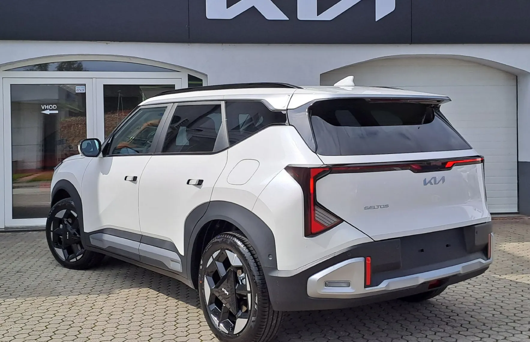 Zunanja slika - KIA Seltos - 1.6 T-GDI EX Style DCT - 3