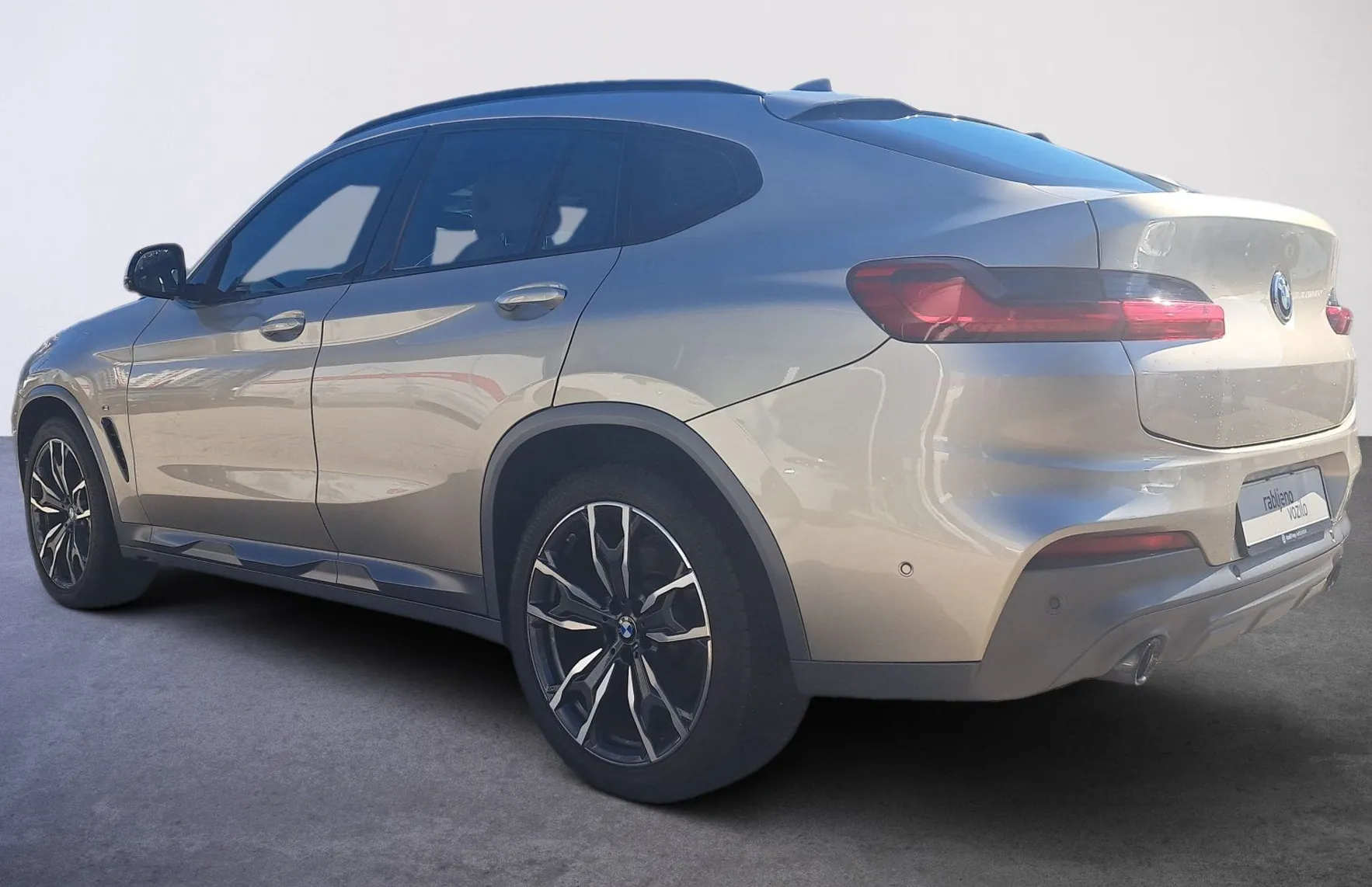 Zunanja slika - BMW X4 - serija :  xDrive20d Avt. - 4