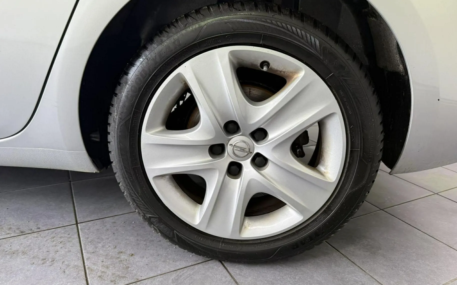 Zunanja slika - Opel Zafira - Opel  1.4 TURBO 103KW.NEMŠKI.NAVI.7 SEDEŽEV. - 5