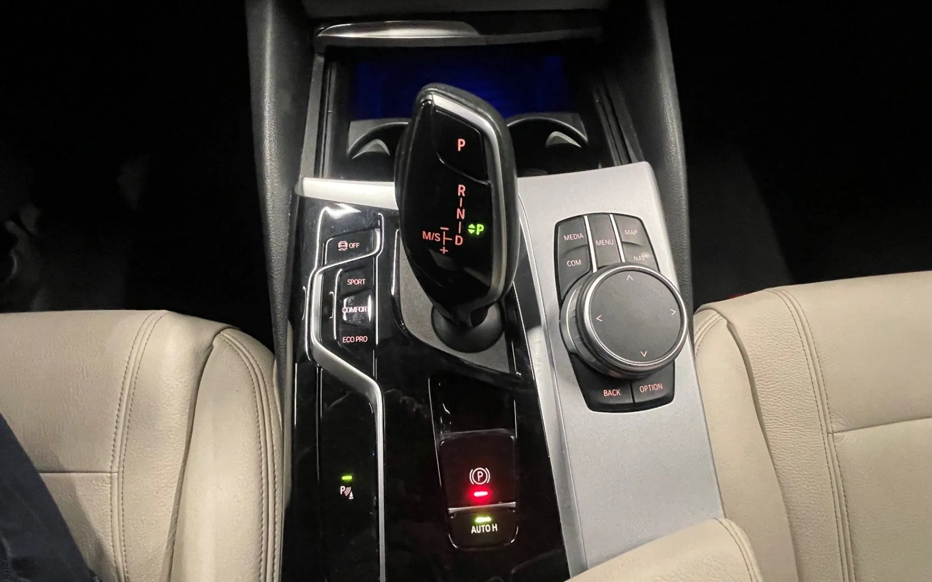Zunanja slika - BMW Serija 5 - 530d xDrive Touring Avt. LED.NAVI.KAMERA.OGR.SEDEŽ - 15