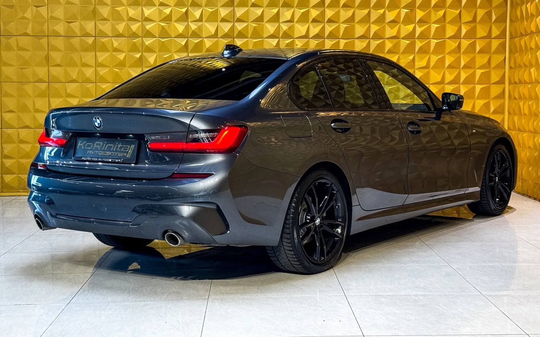Notranja slika - BMW serija 3: - 318d AUT. M Sport-LED-VIRTUAL-AMBI - 11