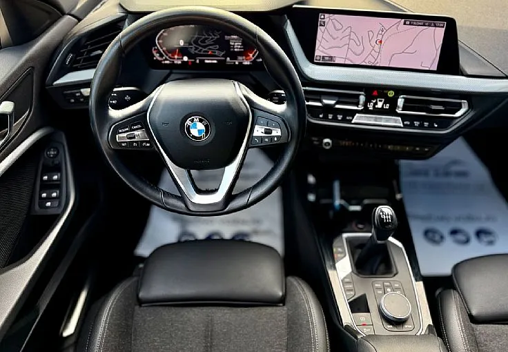 Zunanja slika - BMW Serija 1 - : 118i Advantage | PDC | Tempo. | Odlično ohranjen | - 9