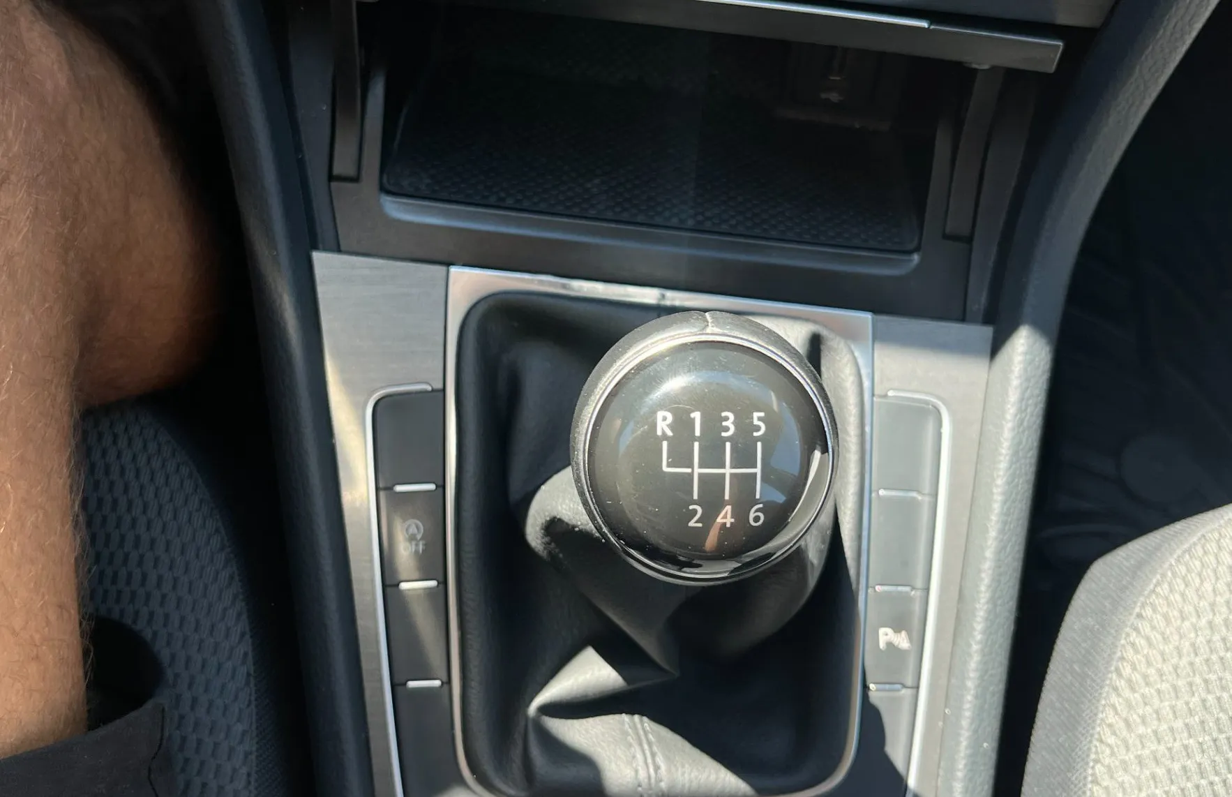Zunanja slika - Volkswagen Golf - 1.4 TSI BMT Comfortline - 19