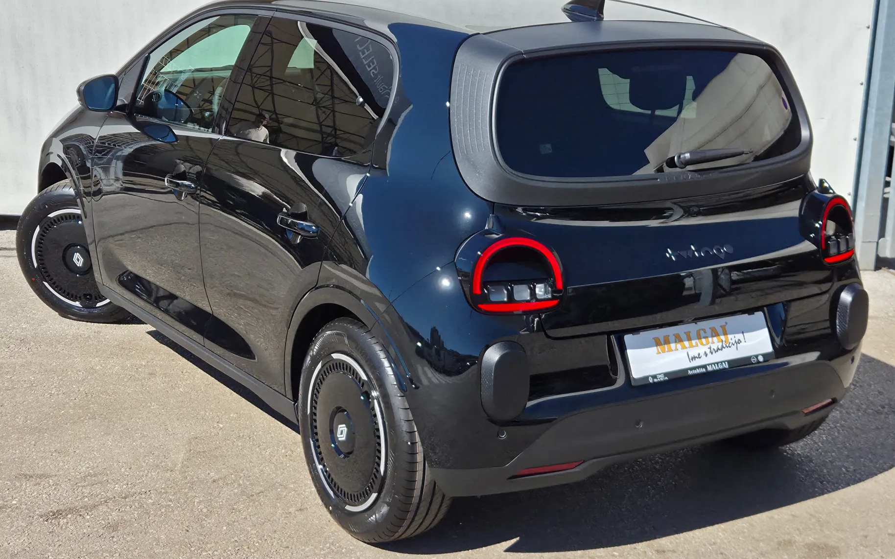 Zunanja slika - Renault Twingo - Techno E-Tech+Gretje sedežev - 12
