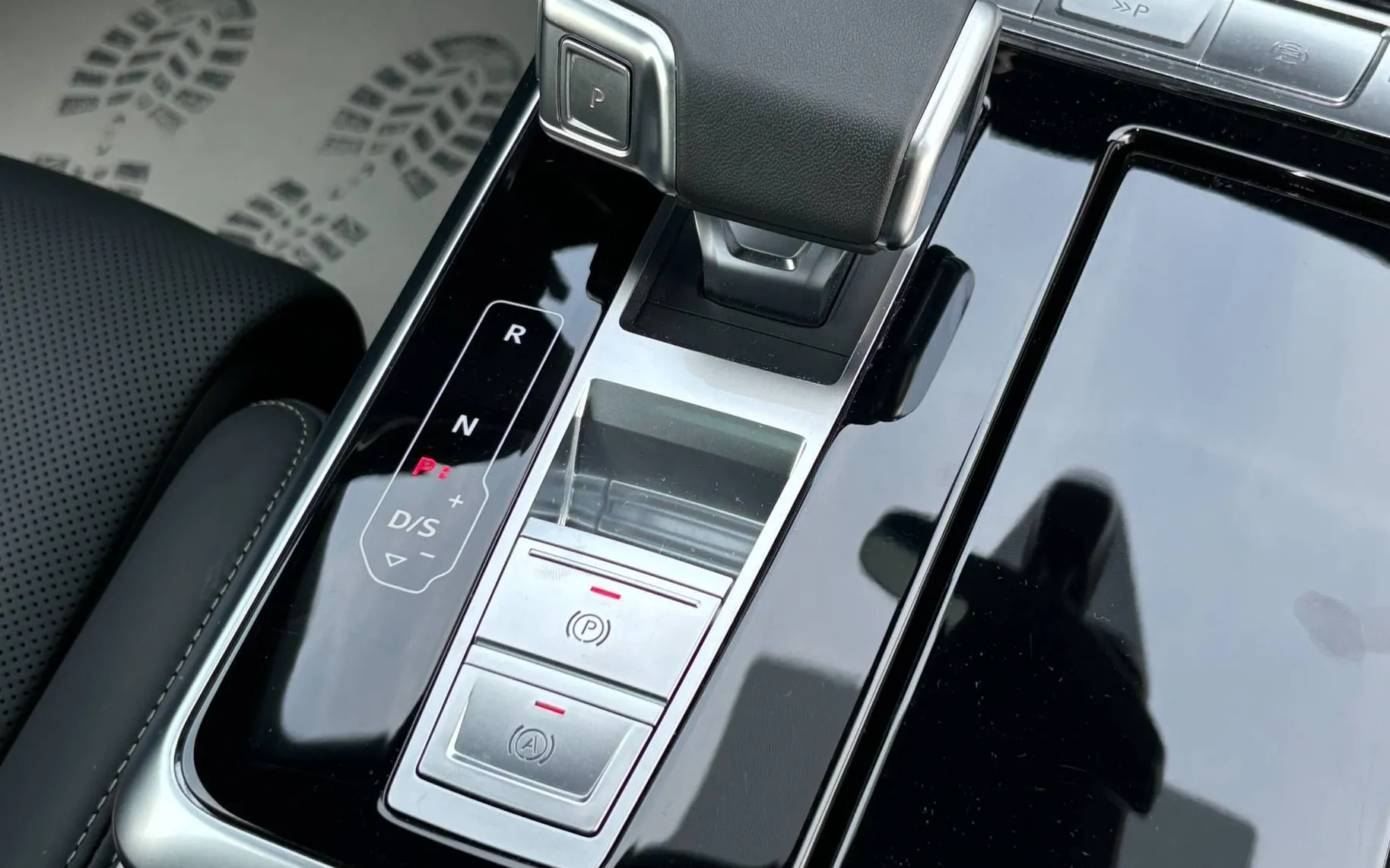 Zunanja slika - Audi Q8 - 50 TDI quattro S-line LASER-PANO-ZRAČNO-HLAJENJE.. - 13