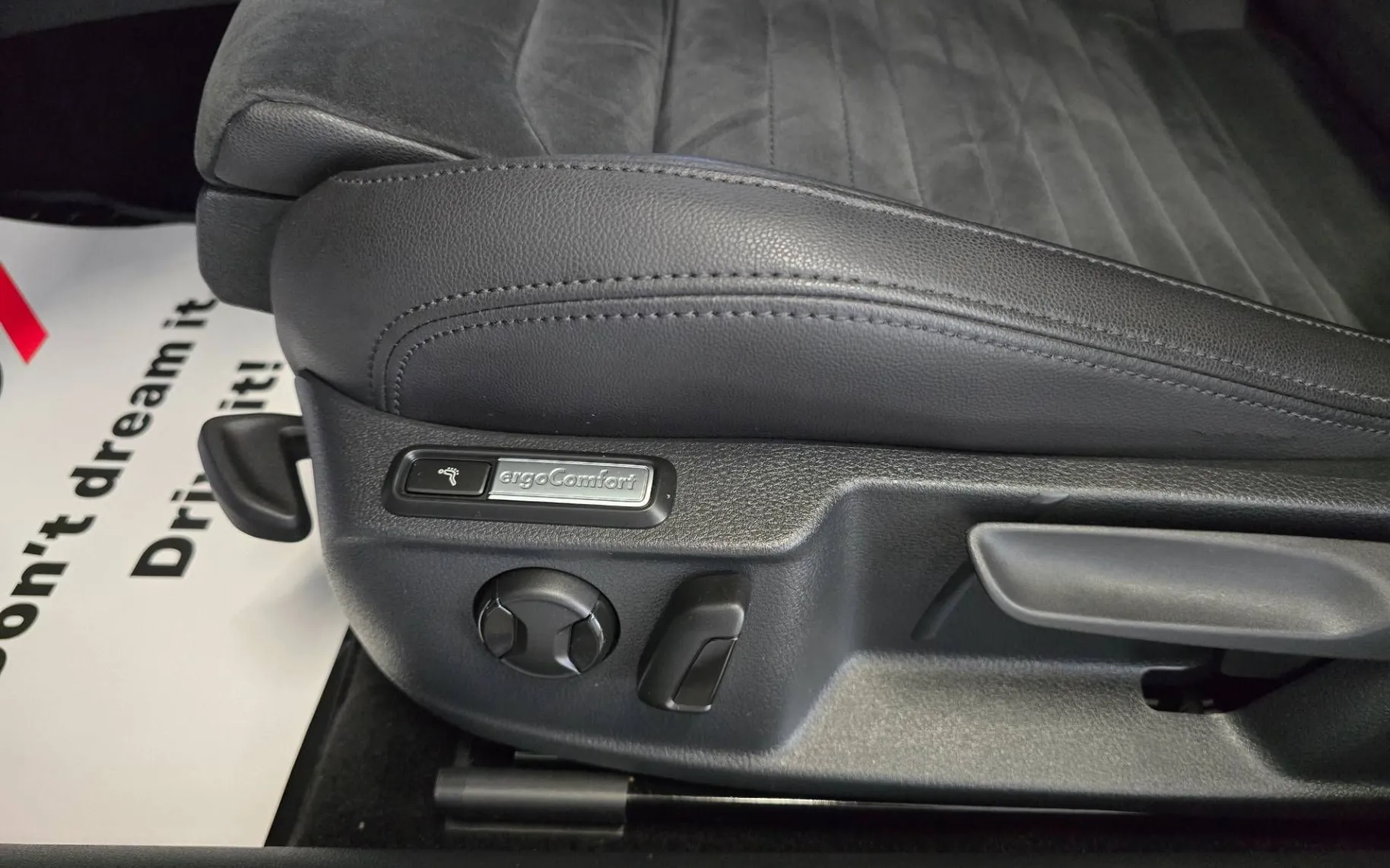 Notranja slika - Volkswagen Passat Variant - 2.0 TDI Highline - LED.alcantara.kamera.ACC.kljuka - 16