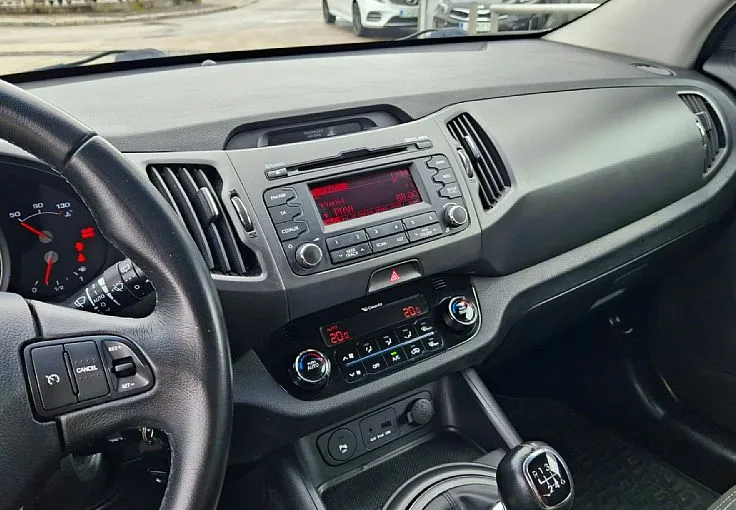 Zunanja slika - KIA Sportage - 2.0 CRDi AWD LX Urban SLOVENSKO POREKLO - 12