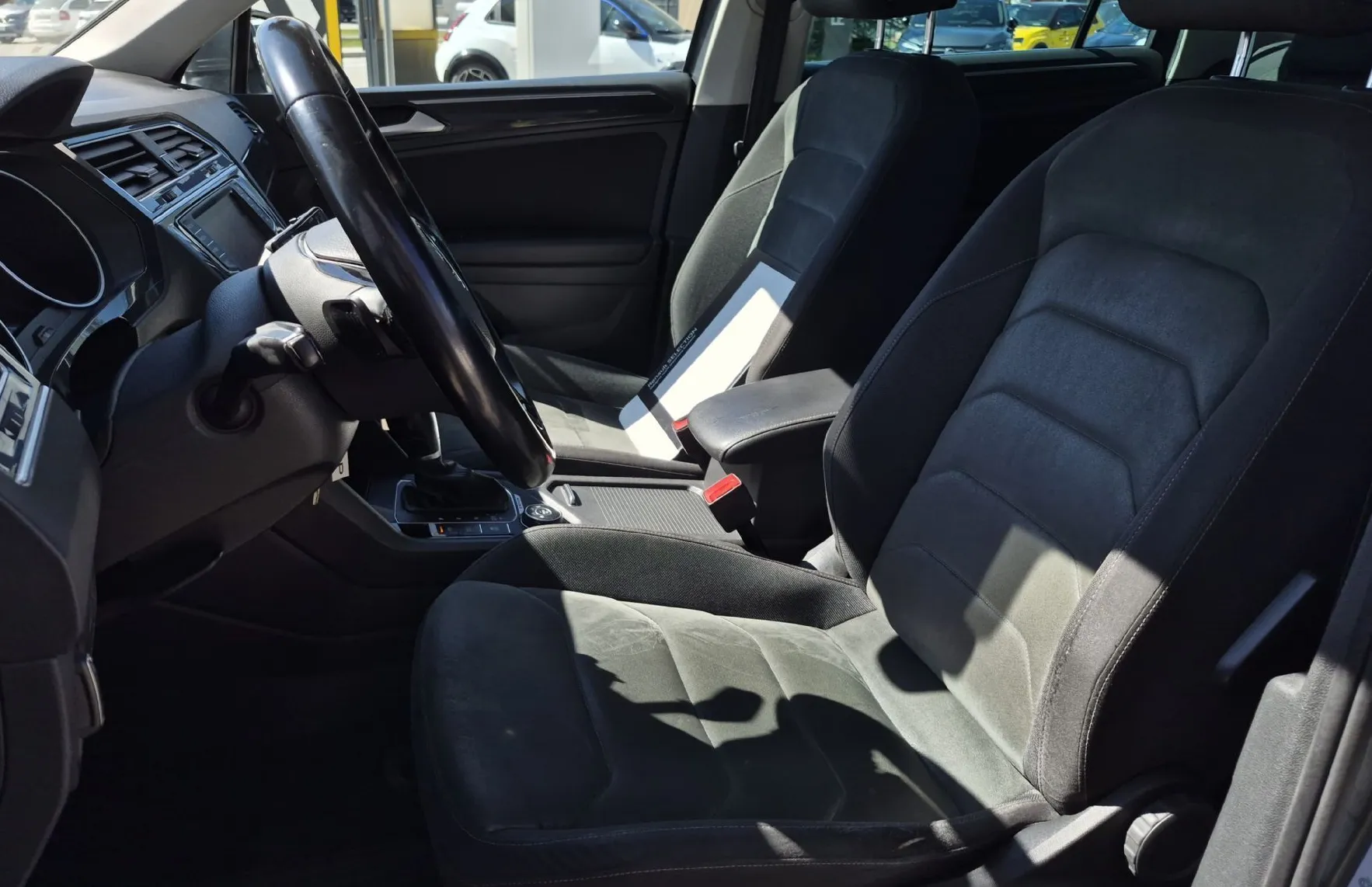 Zunanja slika - Volkswagen Tiguan - 2.0 TDI SCR 4MOTION BMT Comfortline - 9