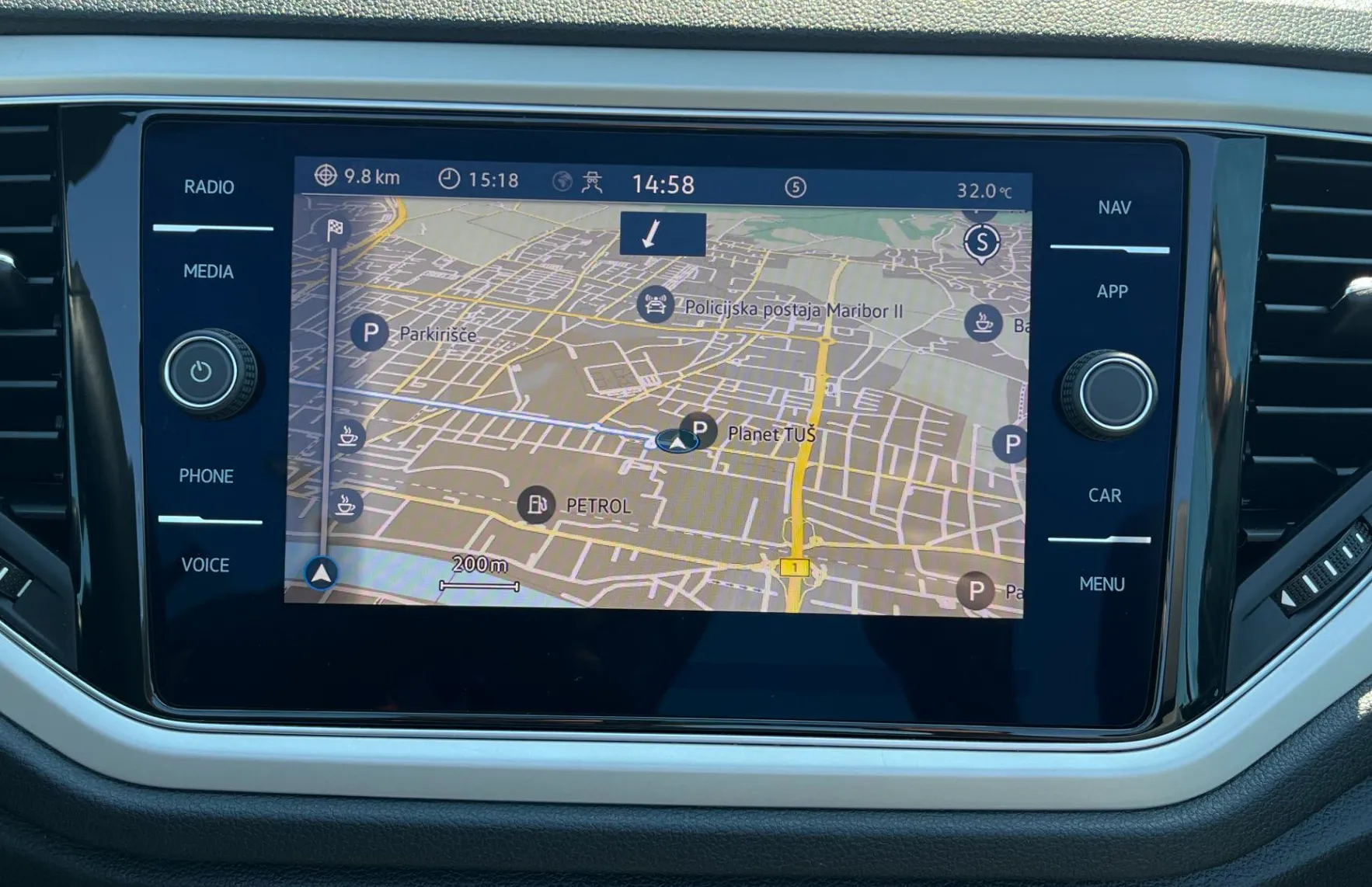 Zunanja slika - VW T-Roc - Cabriolet 1.5 TSI R-Line DSG. LED. NAVI. VZR. KAM. 2X PDC - 16