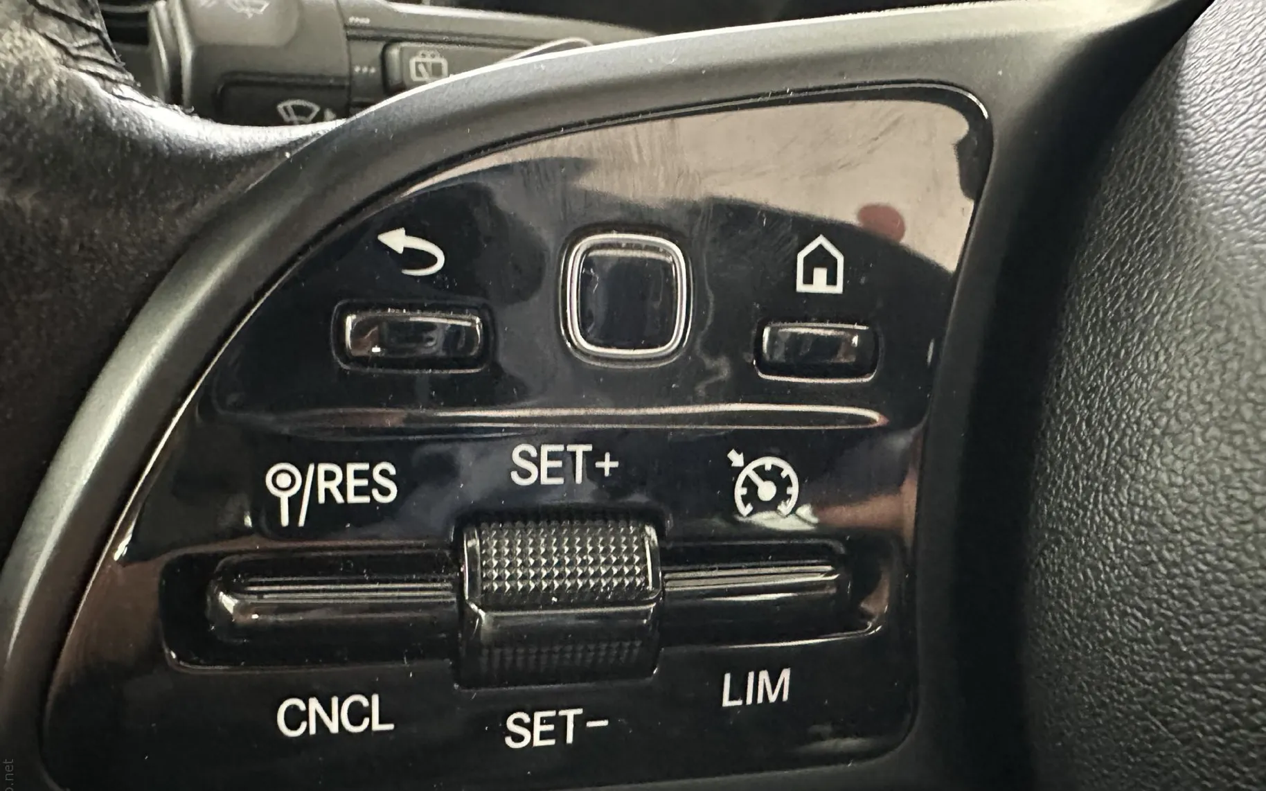 Zunanja slika - Mercedes-Benz GLB-Razred - GLB 200 d 4MATIC Avt.NEMŠKI.KAMERA.PANORAMA.NAVI - 8