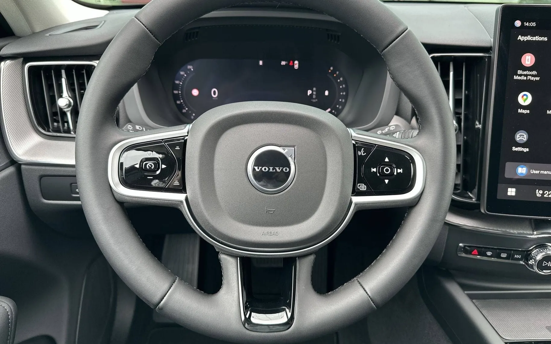 Notranja slika - Volvo XC60 - B5  P  Core AT AWD 3 leta garancije + 3 servisi... - 14