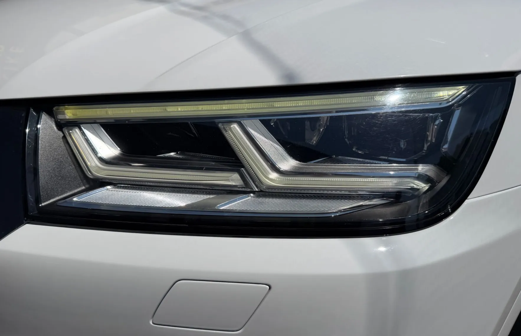 Zunanja slika - Audi Q5 - quattro 2.0 TDI S tronic-MATRIX-NAVI-ALU-ACC- - 11