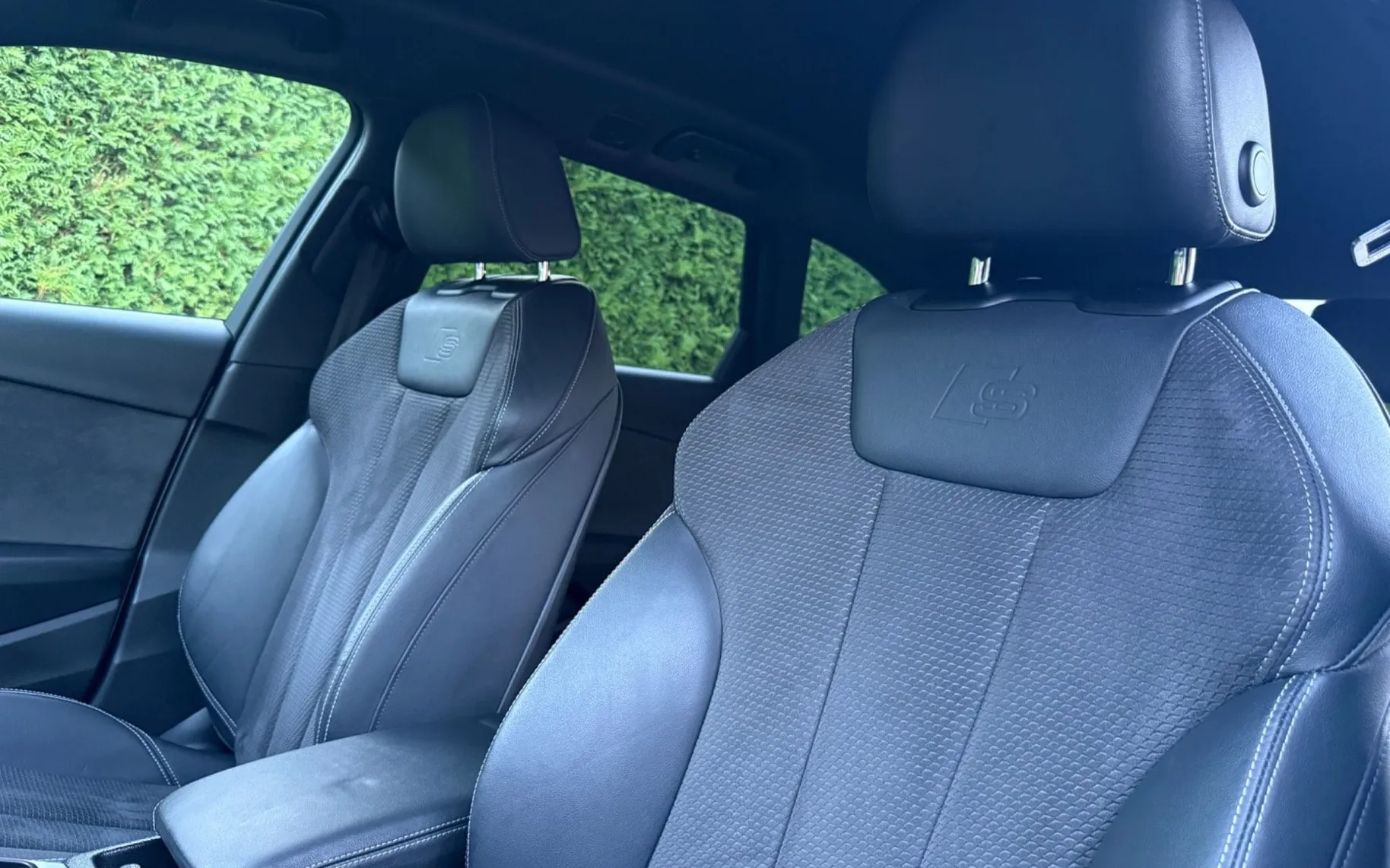 Notranja slika - Audi A4 Avant - 2.0 TDI-AUT-3X S LINE-MASAŽA-LIZING ZA TUJCE - 12