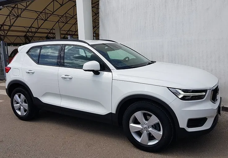 Zunanja slika - Volvo XC40 - T3 Momentum NAVI KAMERA 56.000KM 1.LASTNIK - 3