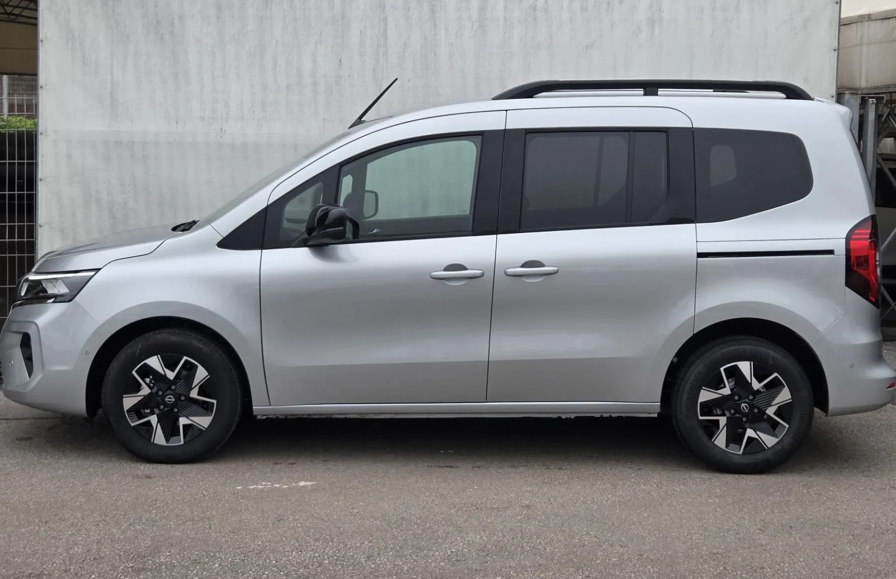 Zunanja slika - Nissan Townstar - Combi L1 1.3 DIG Tekna - 8