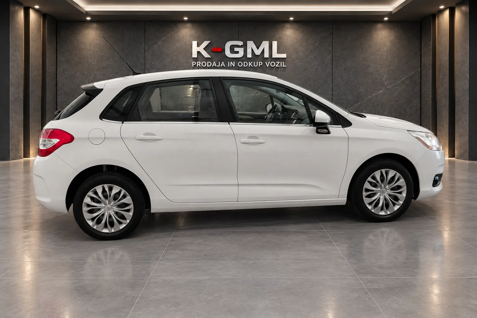 Zunanja slika - Citroën C4 - 1.6 e-HDi 6 PRESTAV-NAVIGACIJA-TEMPOMAT-ODLIČEN - 3