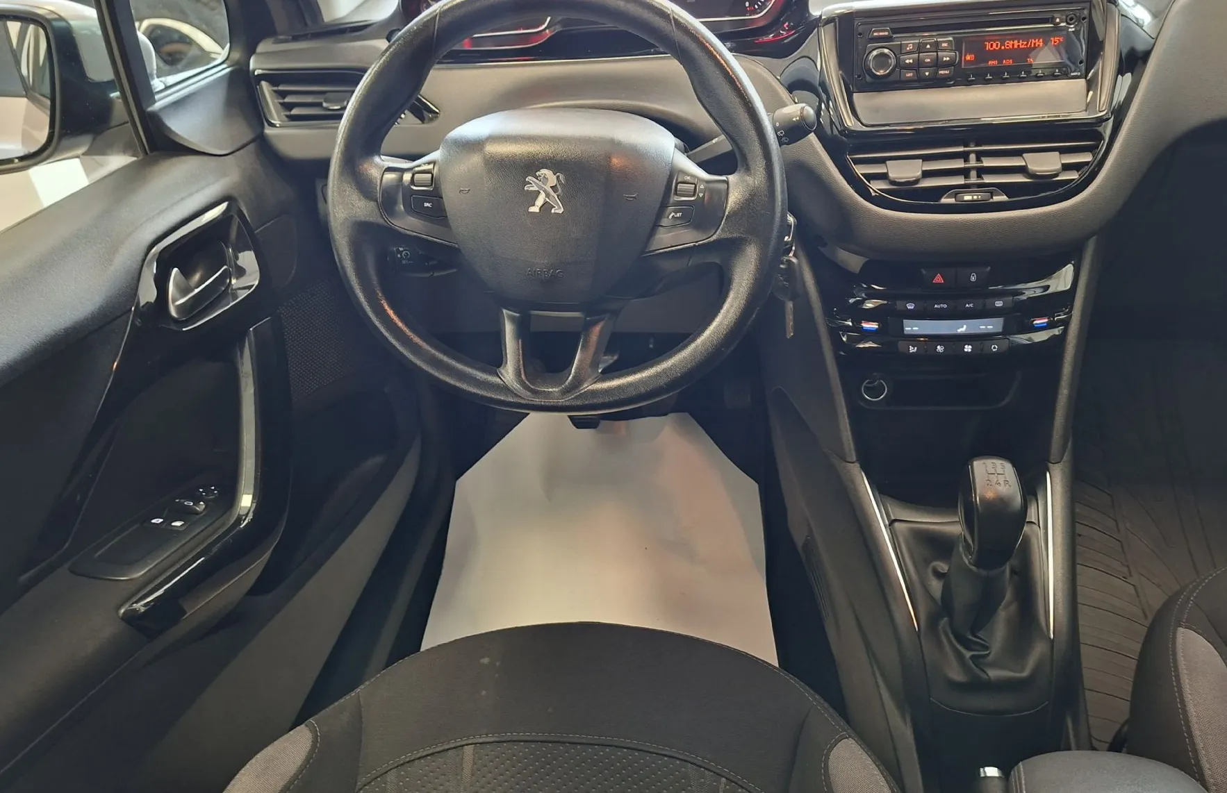 Zunanja slika - Peugeot 208 - ACTIVE 1.4-HITRI KREDIT-ODLIČEN- - 12