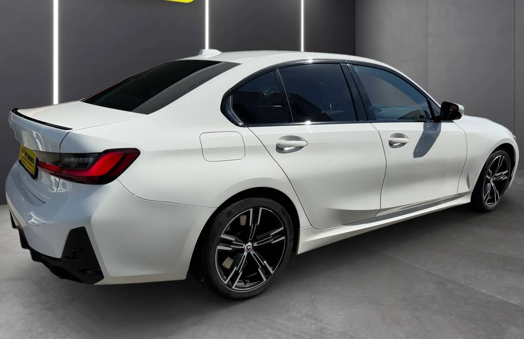 Zunanja slika - BMW Serija 3 - : 320d M PAKET LED NAVI PDC KAMERA RADAR TOP - 7