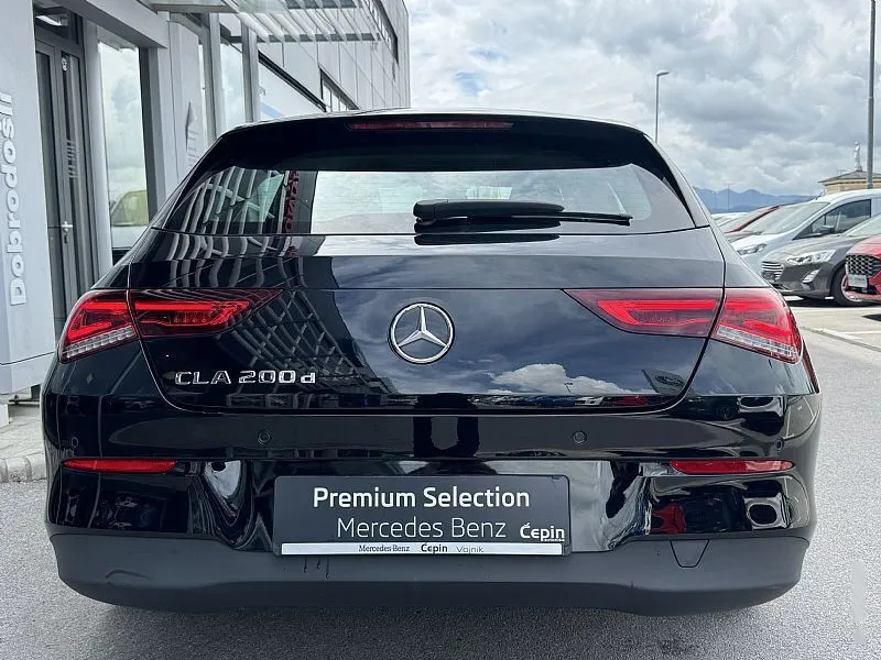 Zunanja slika - Mercedes-Benz CLA-Razred - 200D|AUT|SB|LED|NAVI|DIGITAL|SLO|PREMIUM| - 6