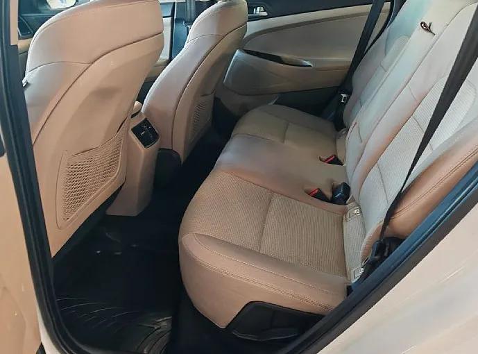 Zunanja slika - Hyundai Tucson - 1.7 CRDi°°2.Lastnik°°SLO°°Kamera°°Servisiran - 7