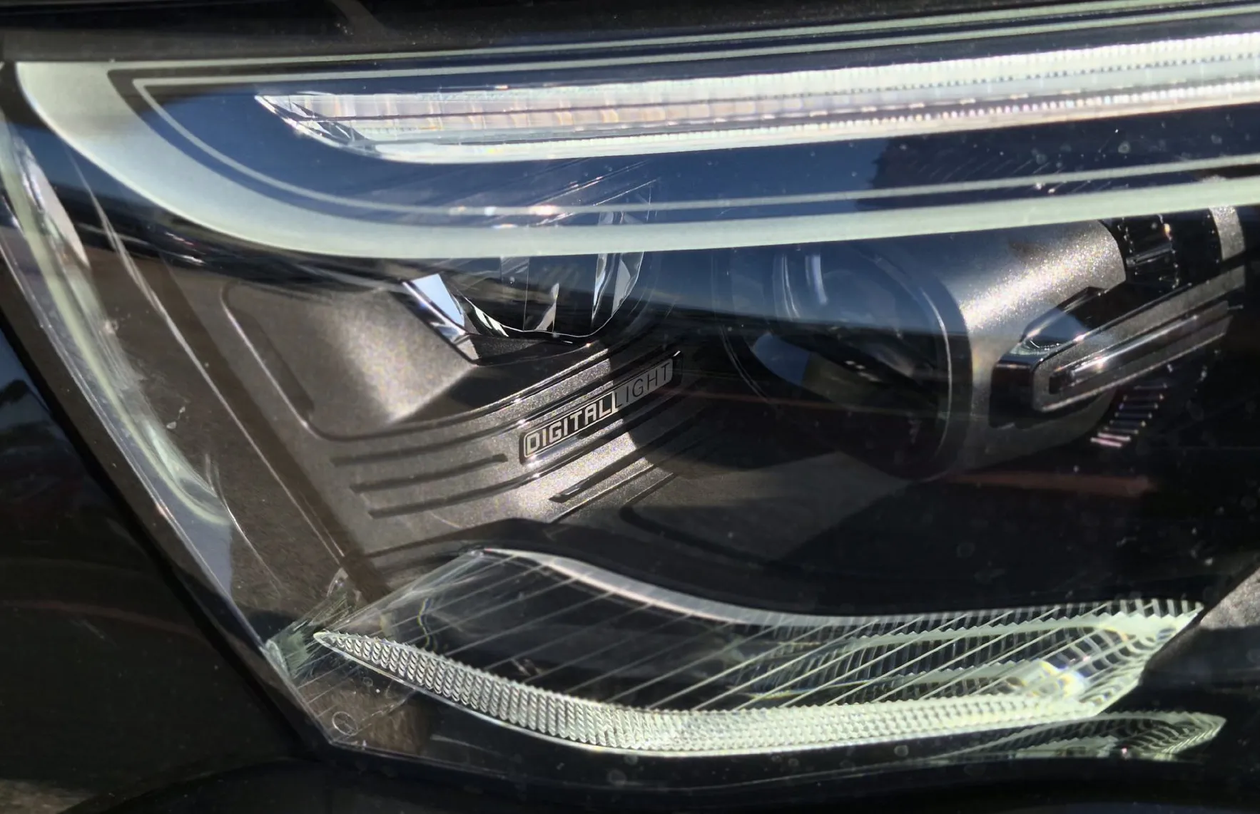Zunanja slika - Mercedes-Benz E-Razred - E 220 d Exclusive Premium + AIRMATIC - 16