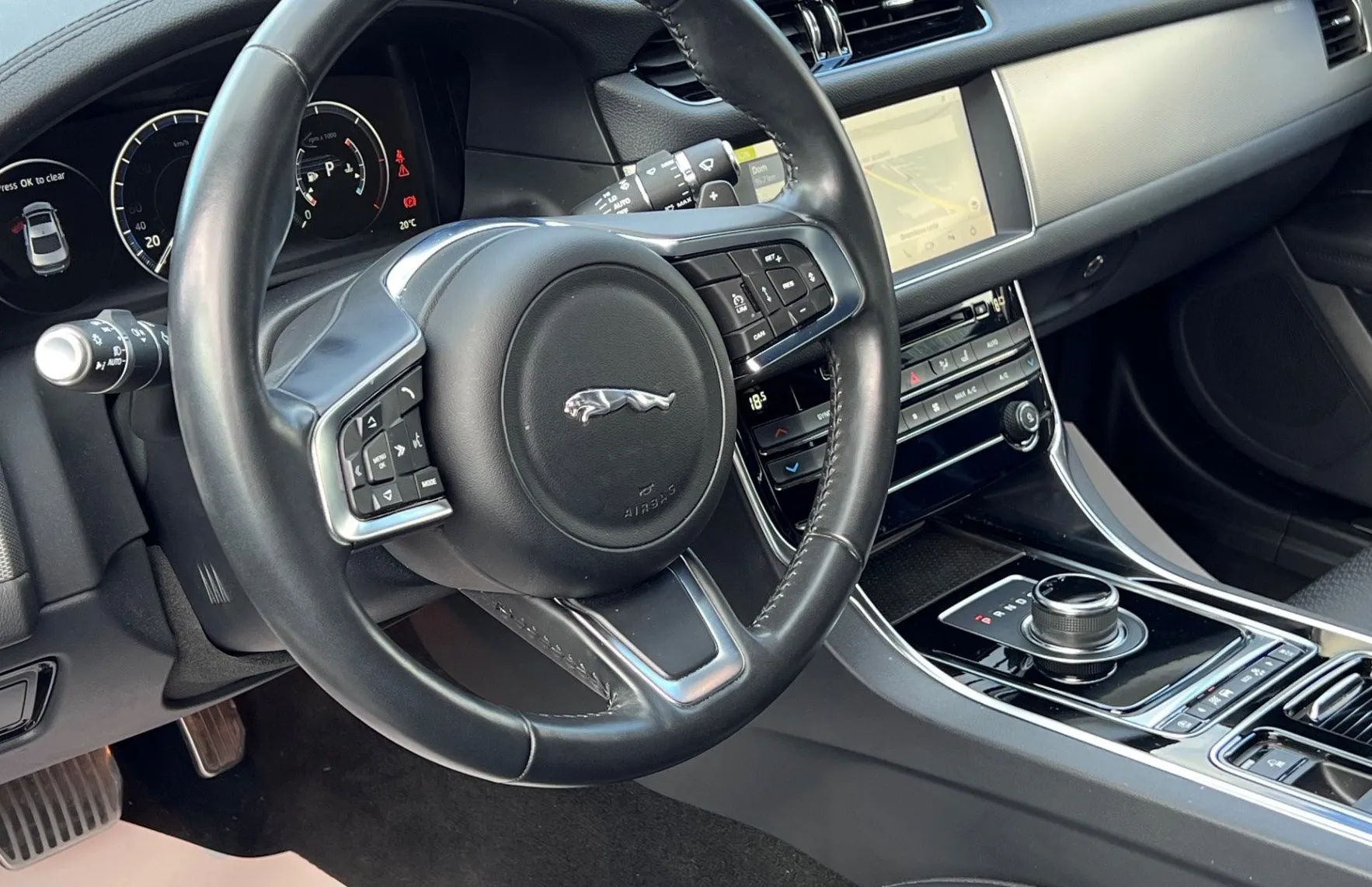 Zunanja slika - Jaguar XF - 2.0d+AWD+1.LAST+SLO+SAMO 66.507 km+ACC+KEYLESS GO - 10