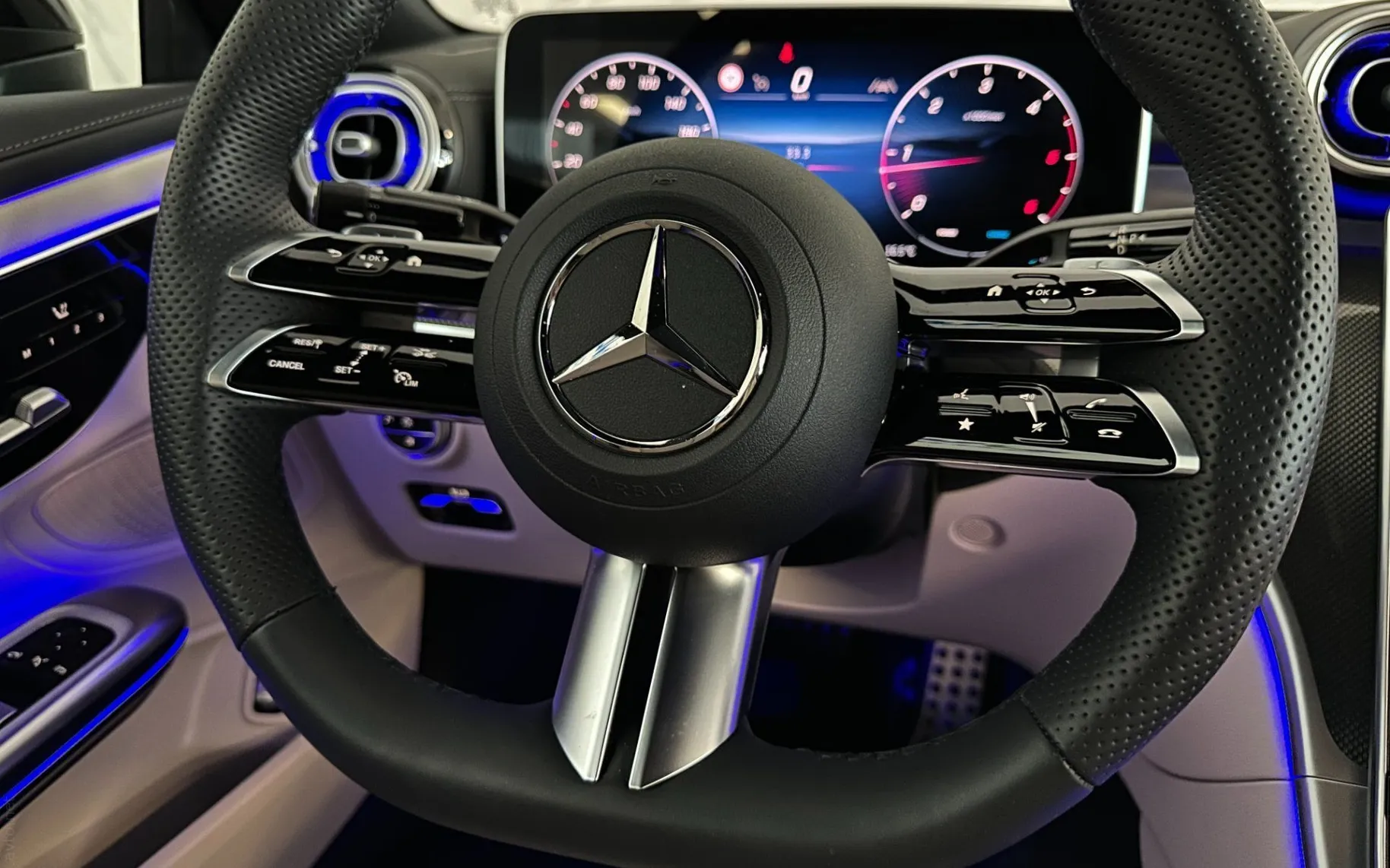 Notranja slika - Mercedes-Benz CLE-Razred - 220d Coupé |AMG Line|ACC|Memory|360K|Memory|Slo - 12